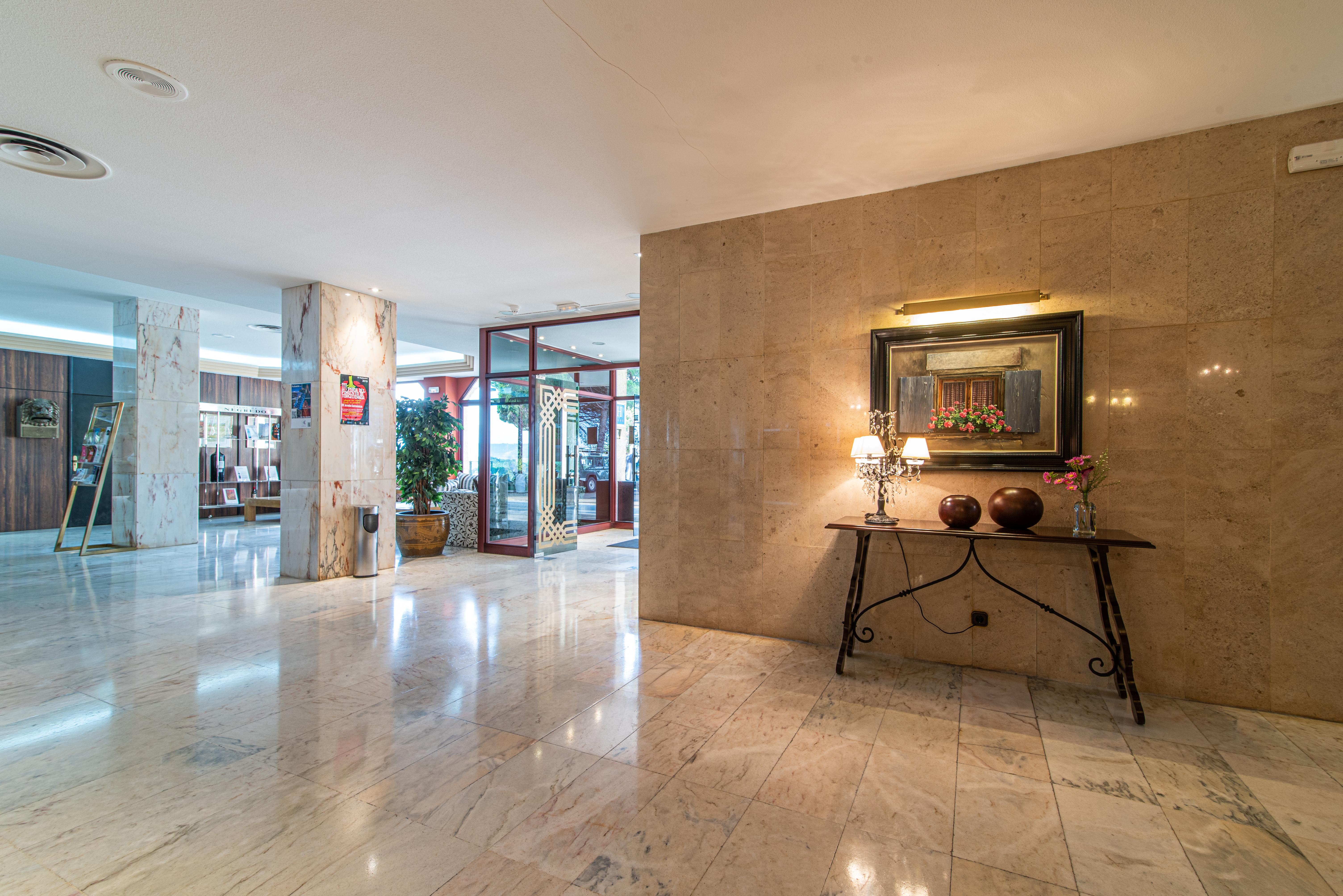 Hospedium Hotel Europa Centro Magaz De Pisuerga Extérieur photo
