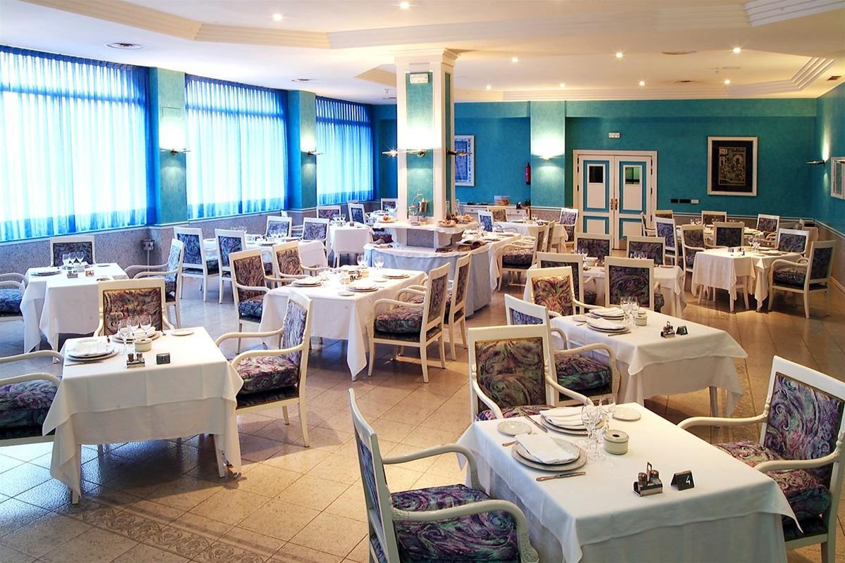 Hospedium Hotel Europa Centro Magaz De Pisuerga Restaurant photo